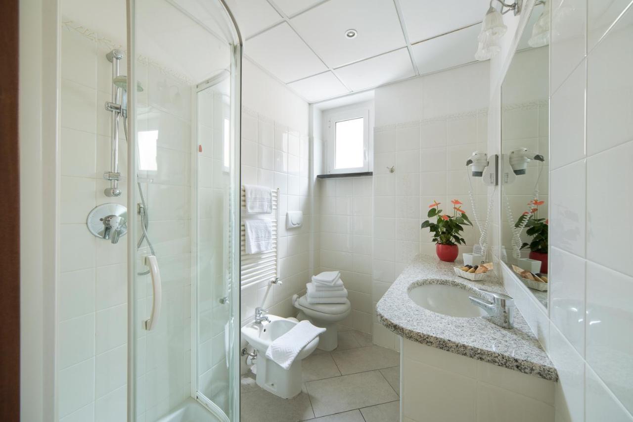 Hotel Residence Laigueglia Free Parking Ngoại thất bức ảnh